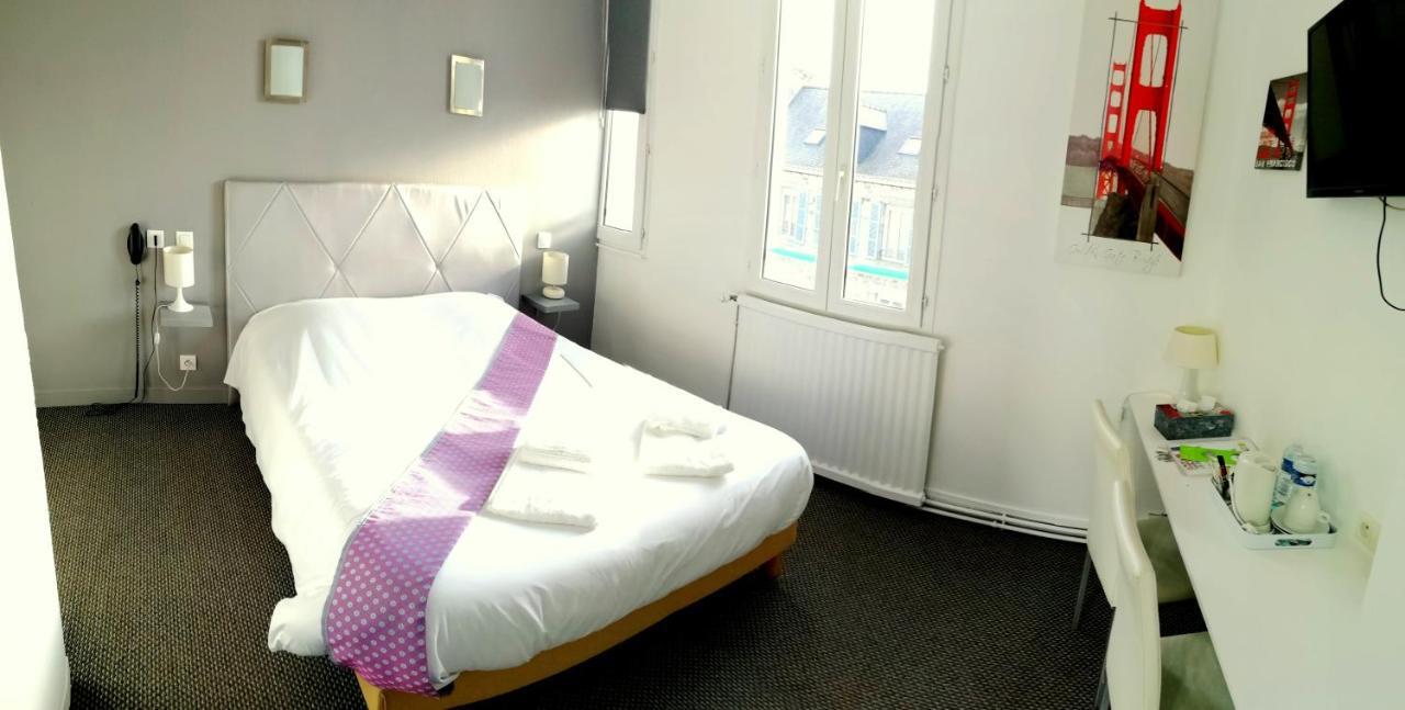 Logis Hotel Le Bretagne Le Vivier-sur-Mer Exterior foto
